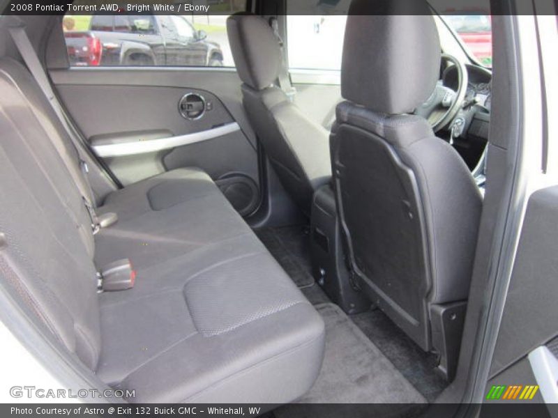 Bright White / Ebony 2008 Pontiac Torrent AWD