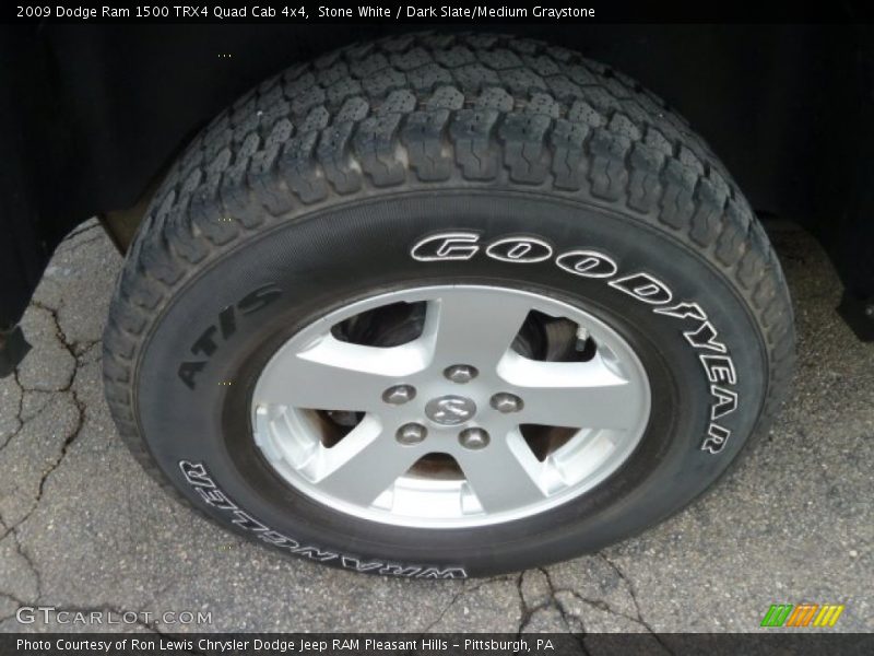 Stone White / Dark Slate/Medium Graystone 2009 Dodge Ram 1500 TRX4 Quad Cab 4x4