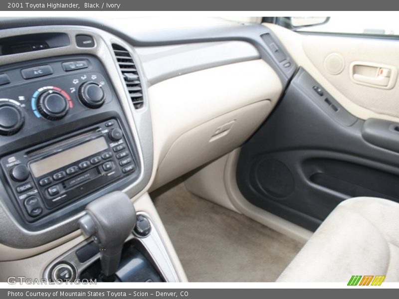 Black / Ivory 2001 Toyota Highlander