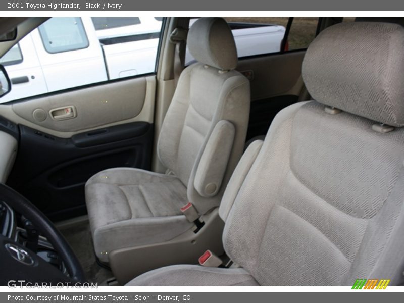 Black / Ivory 2001 Toyota Highlander