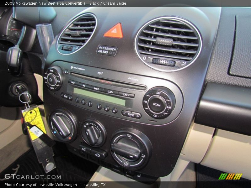 Black / Cream Beige 2008 Volkswagen New Beetle SE Convertible
