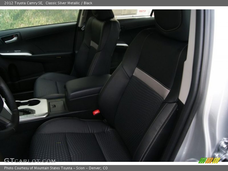 Classic Silver Metallic / Black 2012 Toyota Camry SE