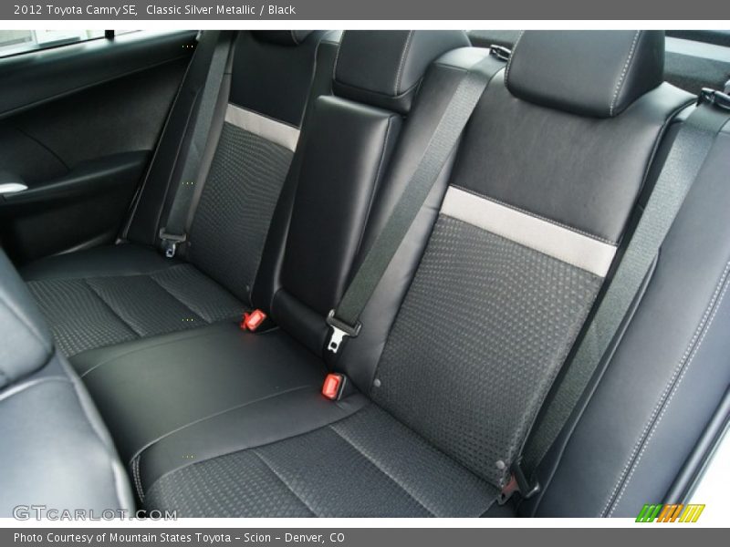 Classic Silver Metallic / Black 2012 Toyota Camry SE
