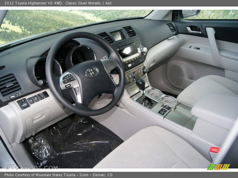 Classic Silver Metallic / Ash 2012 Toyota Highlander V6 4WD