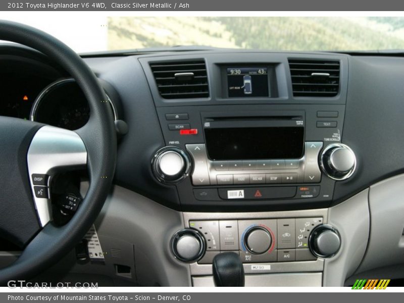 Classic Silver Metallic / Ash 2012 Toyota Highlander V6 4WD