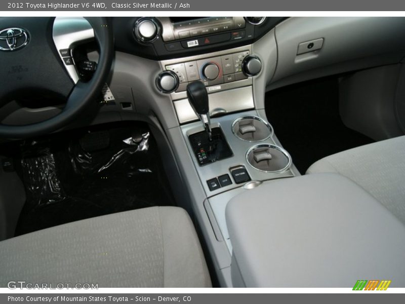 Classic Silver Metallic / Ash 2012 Toyota Highlander V6 4WD