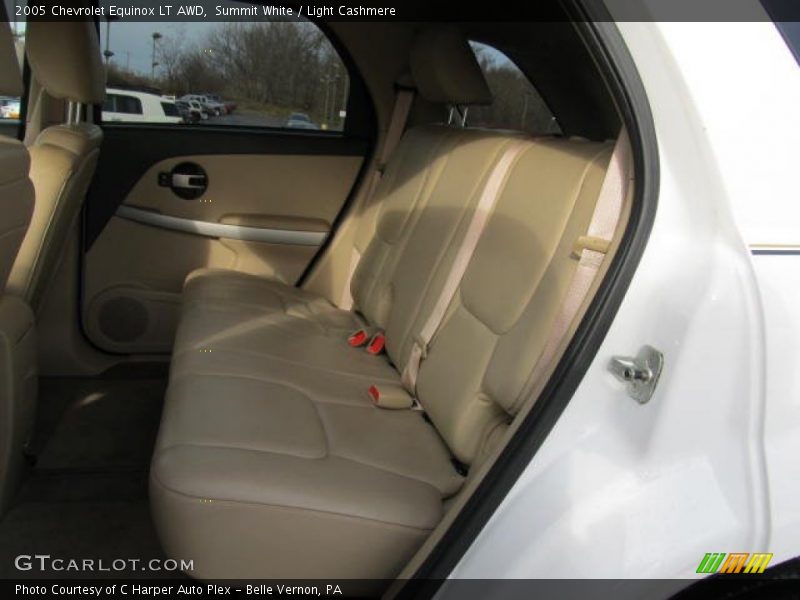 Summit White / Light Cashmere 2005 Chevrolet Equinox LT AWD