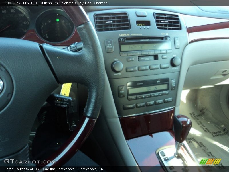 Millennium Silver Metallic / Light Charcoal 2002 Lexus ES 300