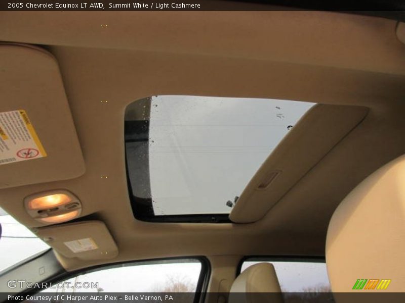 Summit White / Light Cashmere 2005 Chevrolet Equinox LT AWD