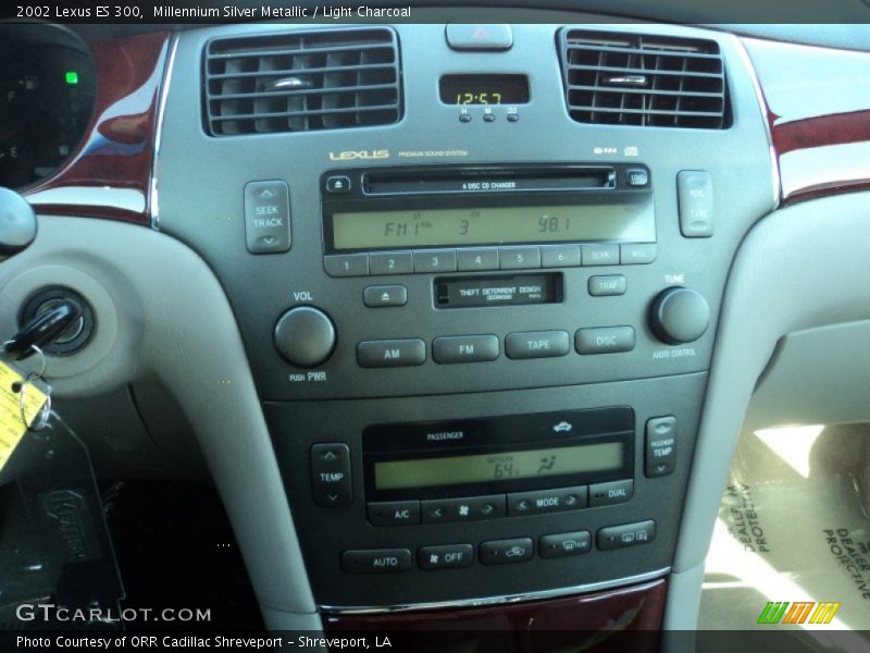 Millennium Silver Metallic / Light Charcoal 2002 Lexus ES 300