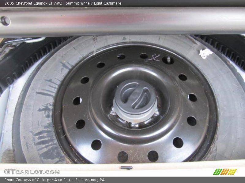 Summit White / Light Cashmere 2005 Chevrolet Equinox LT AWD