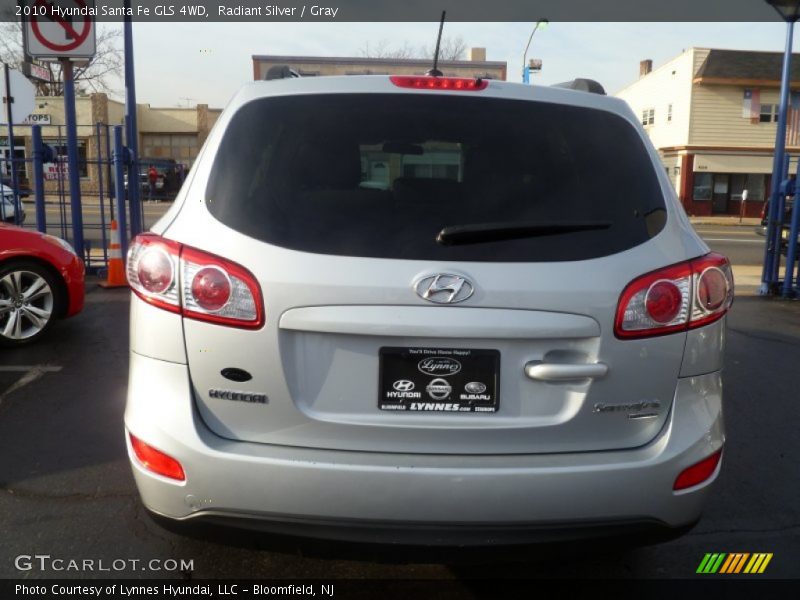 Radiant Silver / Gray 2010 Hyundai Santa Fe GLS 4WD