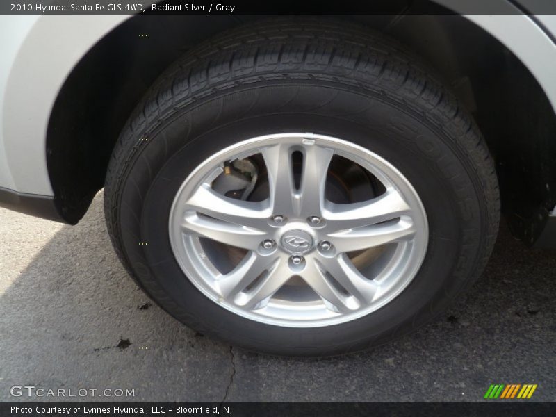 Radiant Silver / Gray 2010 Hyundai Santa Fe GLS 4WD