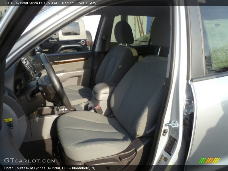 Radiant Silver / Gray 2010 Hyundai Santa Fe GLS 4WD
