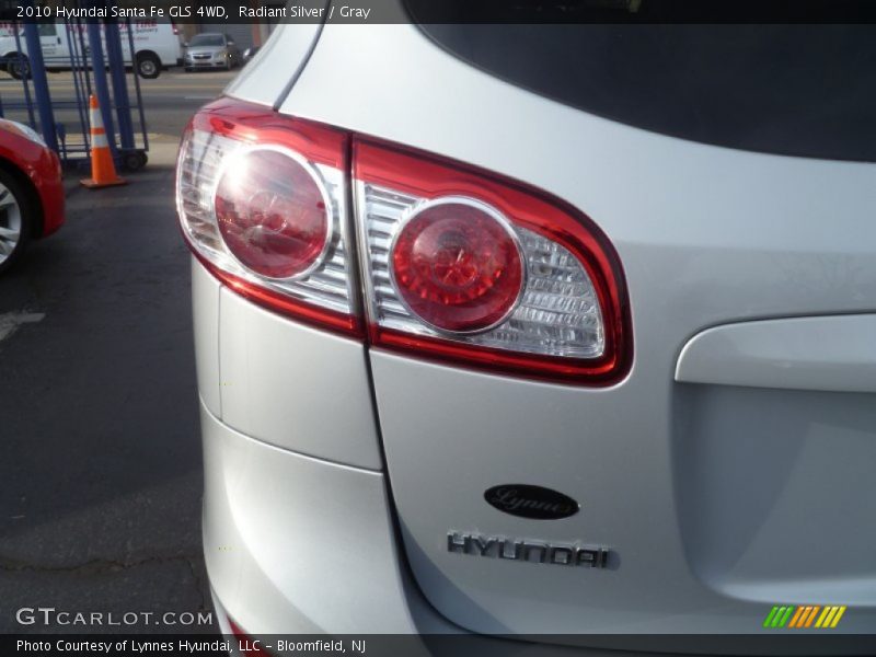 Radiant Silver / Gray 2010 Hyundai Santa Fe GLS 4WD
