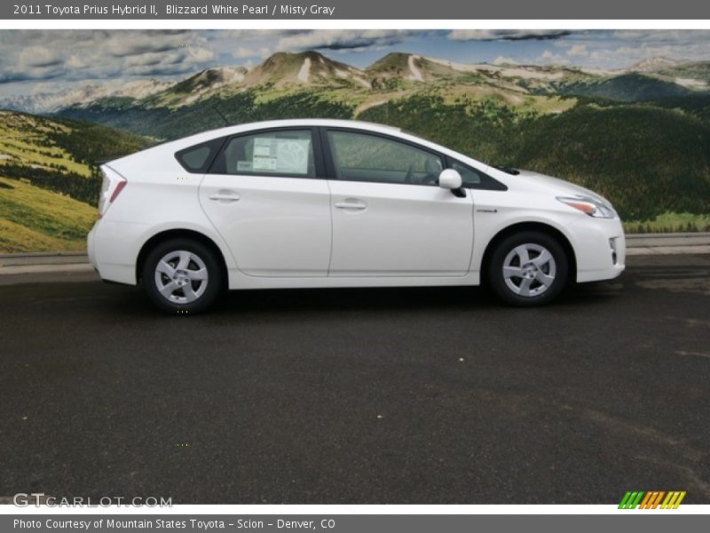 Blizzard White Pearl / Misty Gray 2011 Toyota Prius Hybrid II