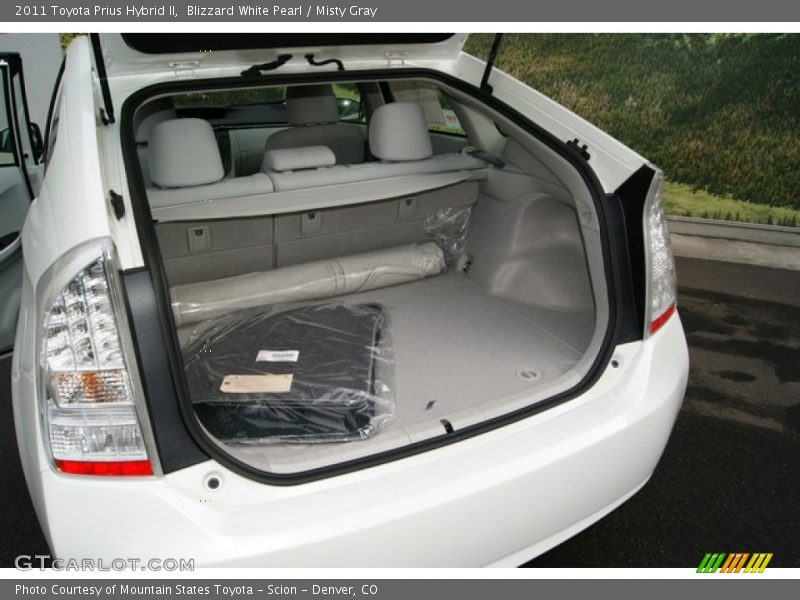 Blizzard White Pearl / Misty Gray 2011 Toyota Prius Hybrid II
