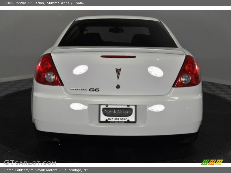 Summit White / Ebony 2009 Pontiac G6 Sedan