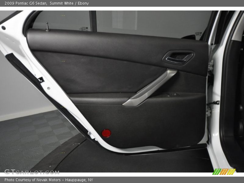 Summit White / Ebony 2009 Pontiac G6 Sedan