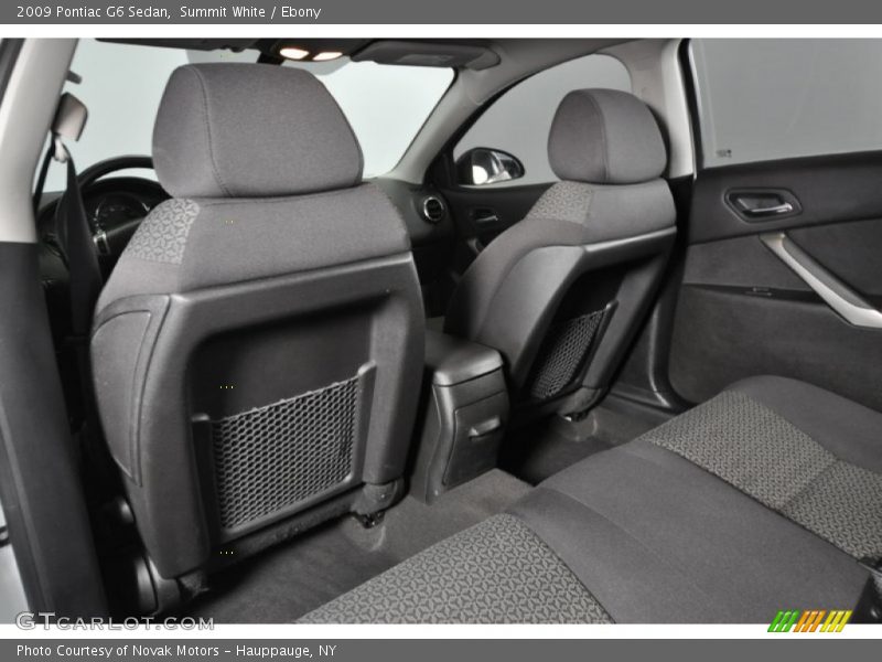 Summit White / Ebony 2009 Pontiac G6 Sedan