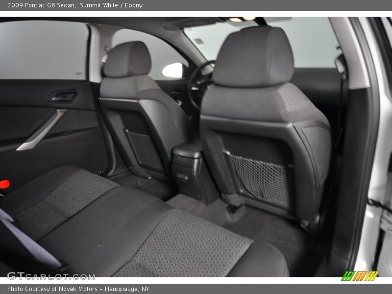 Summit White / Ebony 2009 Pontiac G6 Sedan