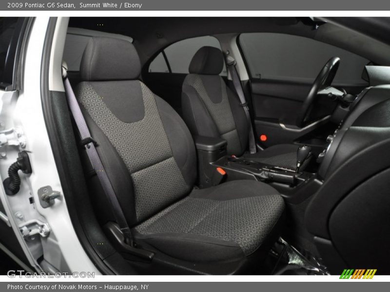 Summit White / Ebony 2009 Pontiac G6 Sedan
