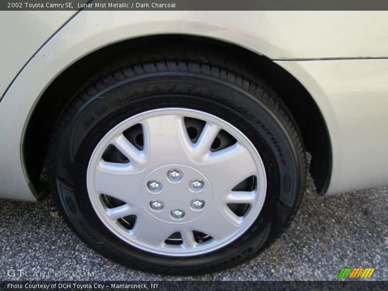 Lunar Mist Metallic / Dark Charcoal 2002 Toyota Camry SE