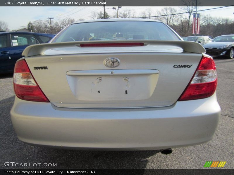 Lunar Mist Metallic / Dark Charcoal 2002 Toyota Camry SE
