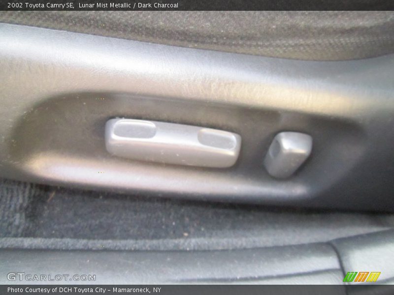 Lunar Mist Metallic / Dark Charcoal 2002 Toyota Camry SE