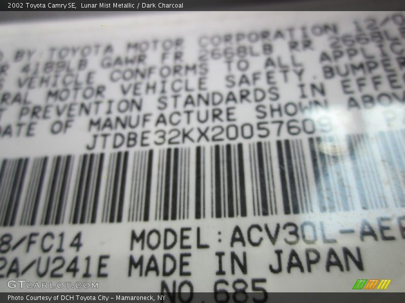 Lunar Mist Metallic / Dark Charcoal 2002 Toyota Camry SE