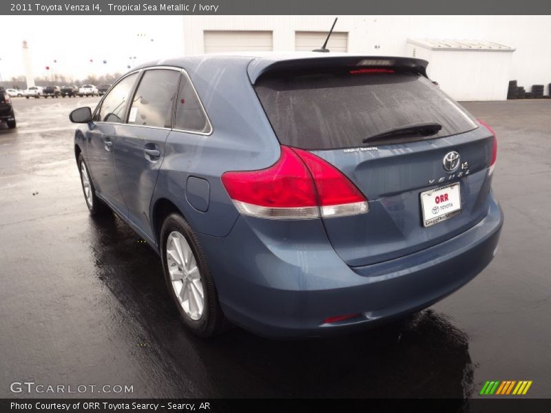 Tropical Sea Metallic / Ivory 2011 Toyota Venza I4