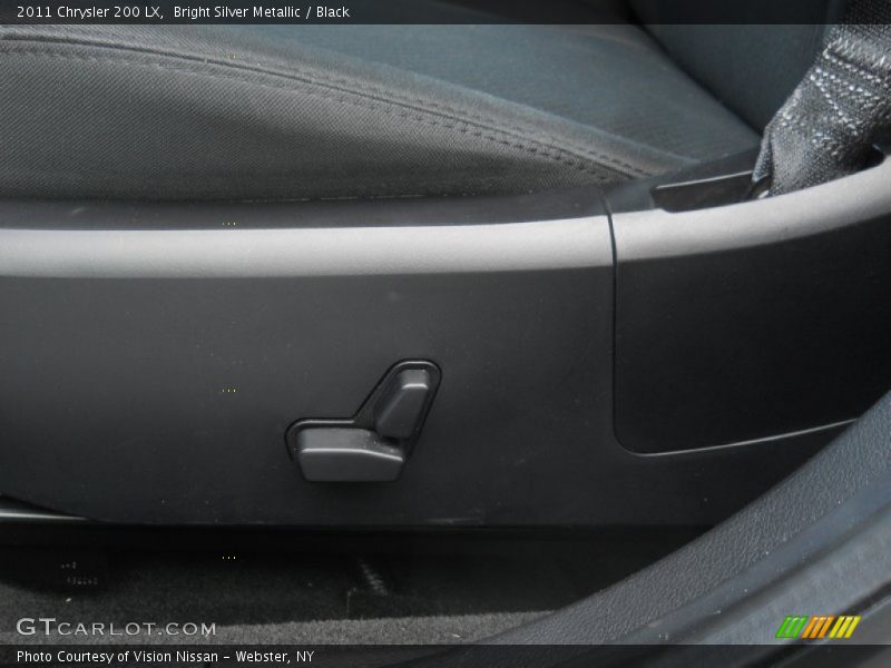 Bright Silver Metallic / Black 2011 Chrysler 200 LX