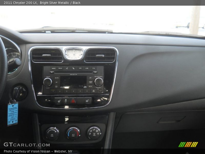 Bright Silver Metallic / Black 2011 Chrysler 200 LX