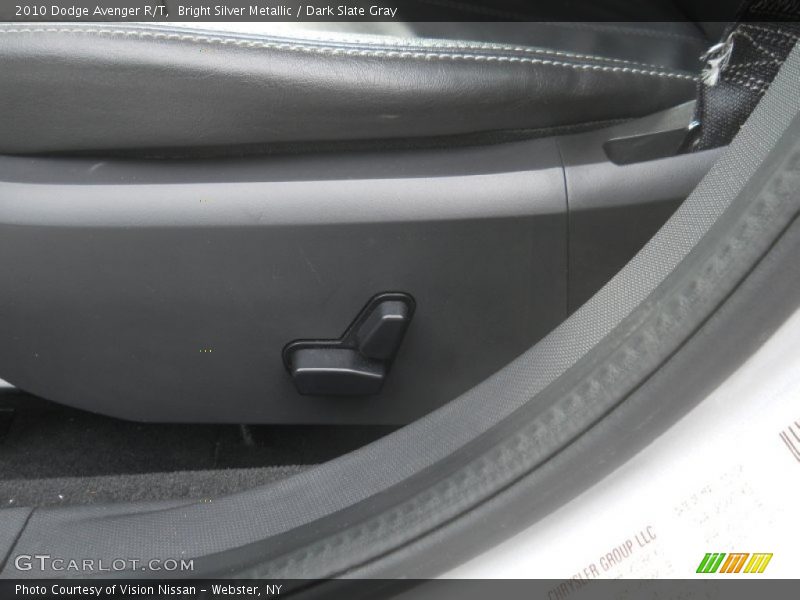 Bright Silver Metallic / Dark Slate Gray 2010 Dodge Avenger R/T