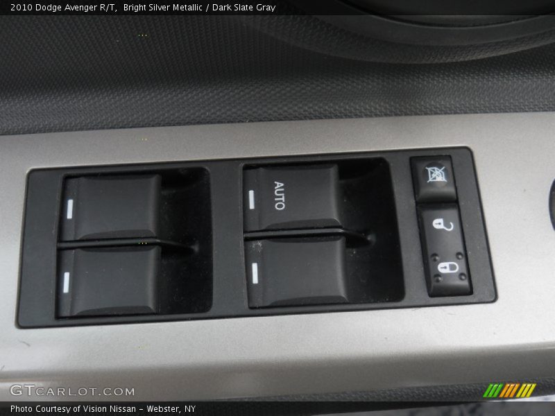 Bright Silver Metallic / Dark Slate Gray 2010 Dodge Avenger R/T