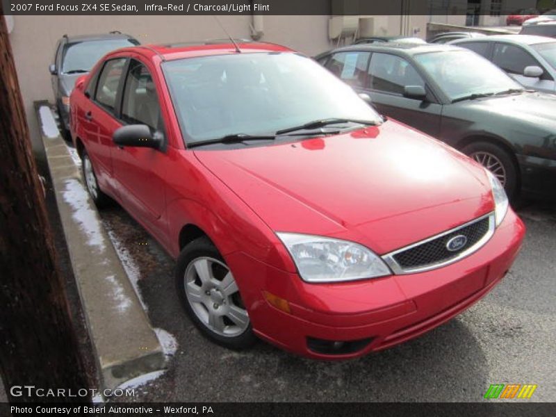 Infra-Red / Charcoal/Light Flint 2007 Ford Focus ZX4 SE Sedan