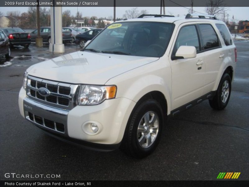 Front 3/4 View of 2009 Escape Limited