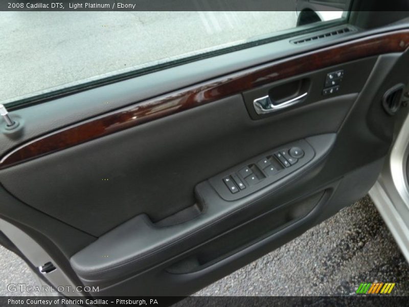 Light Platinum / Ebony 2008 Cadillac DTS