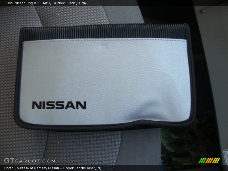Wicked Black / Gray 2009 Nissan Rogue SL AWD