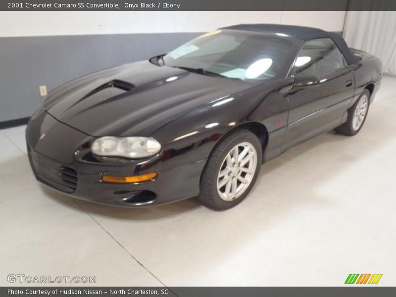 Front 3/4 View of 2001 Camaro SS Convertible