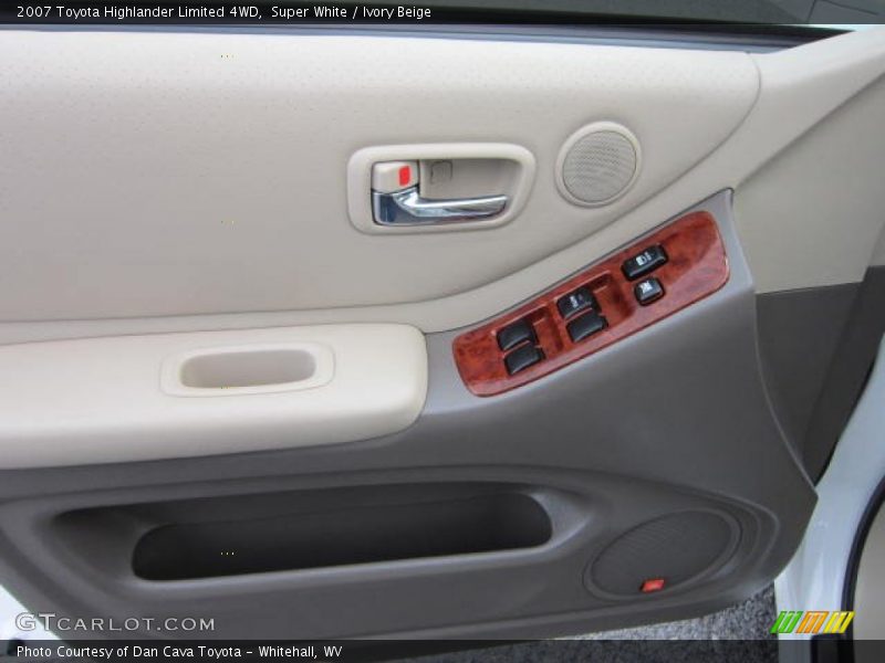 Super White / Ivory Beige 2007 Toyota Highlander Limited 4WD