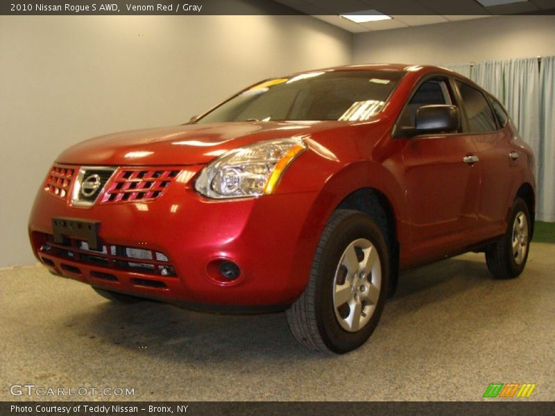 Venom Red / Gray 2010 Nissan Rogue S AWD