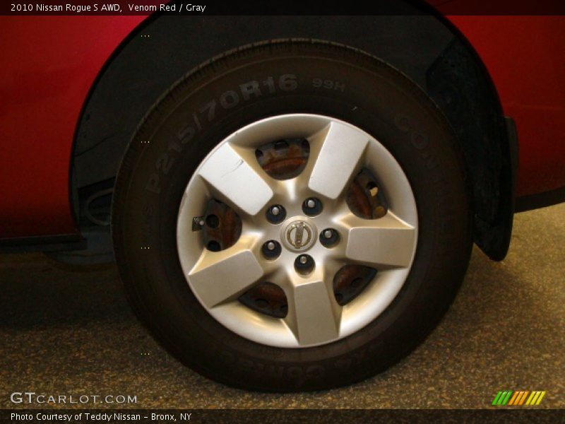 Venom Red / Gray 2010 Nissan Rogue S AWD