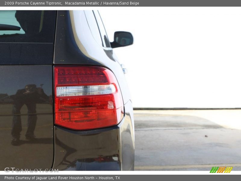 Macadamia Metallic / Havanna/Sand Beige 2009 Porsche Cayenne Tiptronic