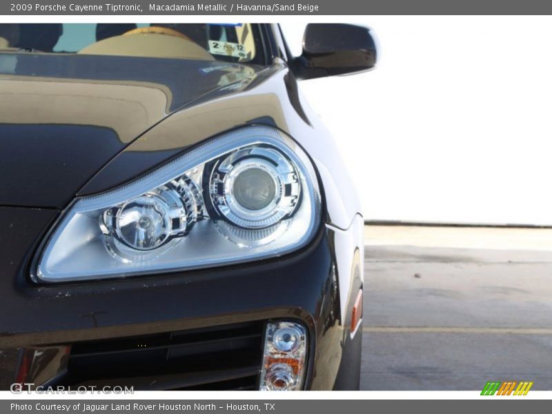 Macadamia Metallic / Havanna/Sand Beige 2009 Porsche Cayenne Tiptronic