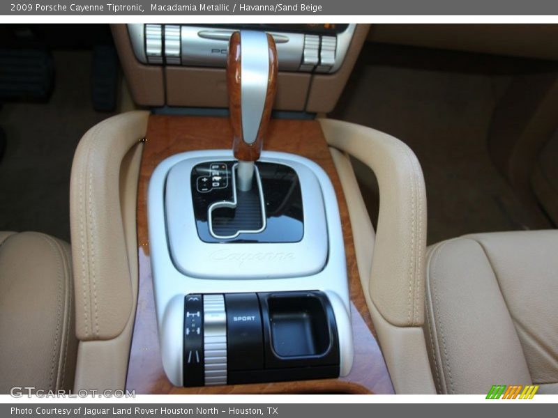Macadamia Metallic / Havanna/Sand Beige 2009 Porsche Cayenne Tiptronic