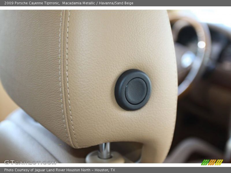 Macadamia Metallic / Havanna/Sand Beige 2009 Porsche Cayenne Tiptronic