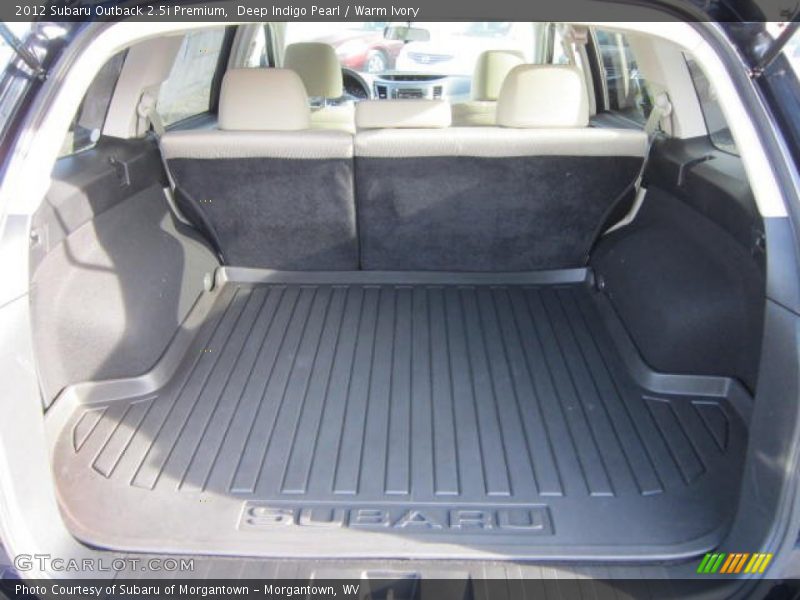 Deep Indigo Pearl / Warm Ivory 2012 Subaru Outback 2.5i Premium