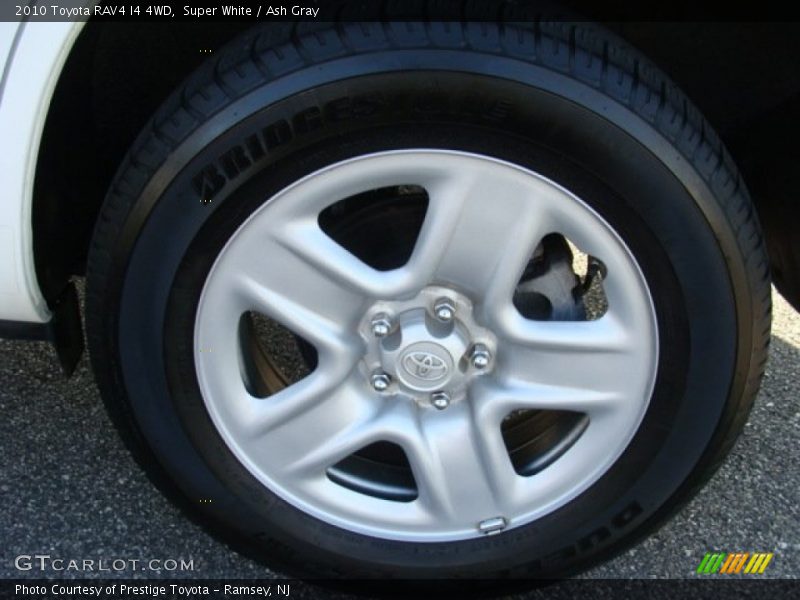 Super White / Ash Gray 2010 Toyota RAV4 I4 4WD