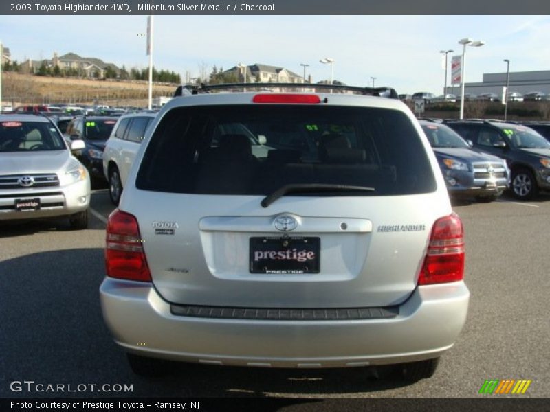 Millenium Silver Metallic / Charcoal 2003 Toyota Highlander 4WD